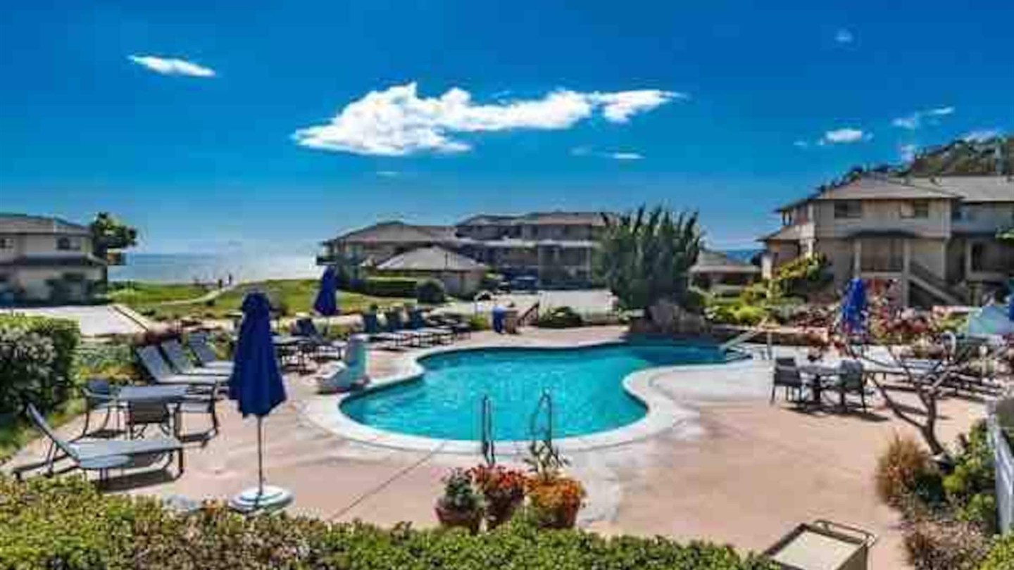 Shared heated pool at Seascape Beach Resort