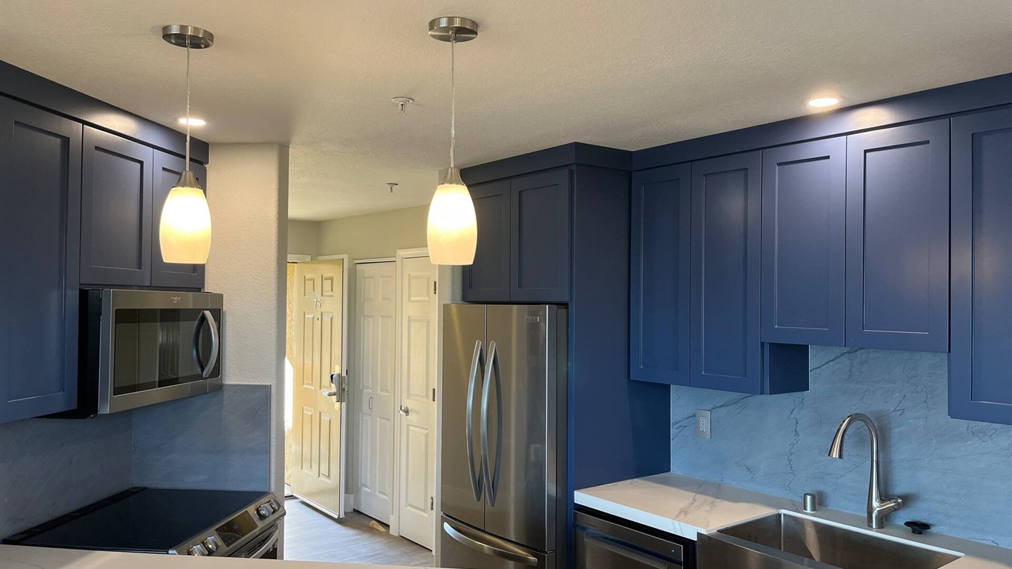 Fully stocked Unit 75 kitchen with new appliances